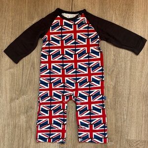 NWT KicKee Pants Long Sleeve Raglan British Flag Newborn Onesie Size 0-3 Months